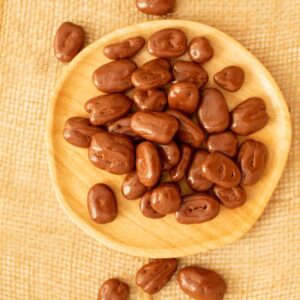 New Orleans Gift Tin - Chocolate Pecans - Image 2